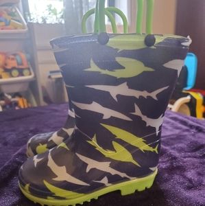Shark rainboot
